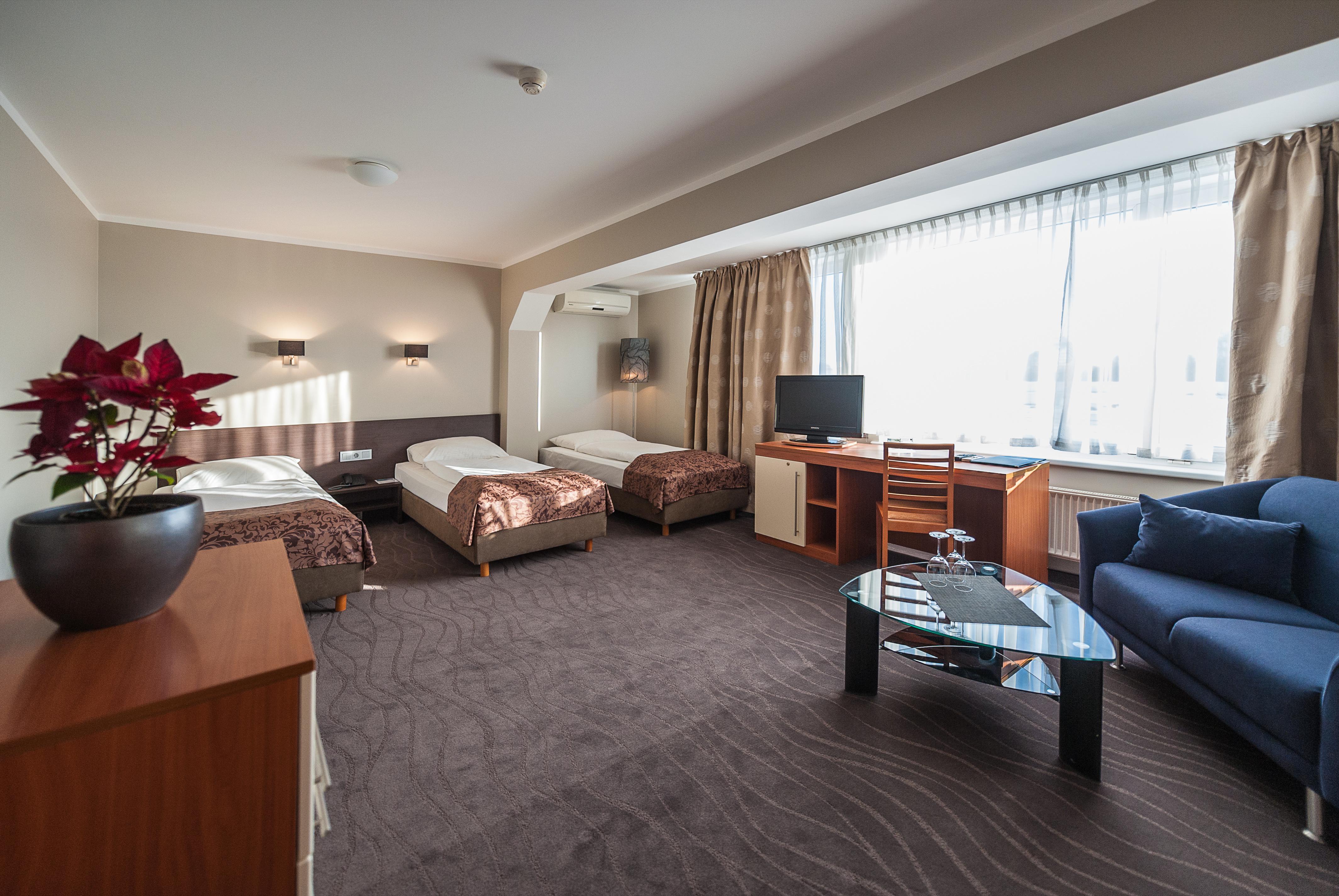 Хотел Bellevue Park With Free Parking