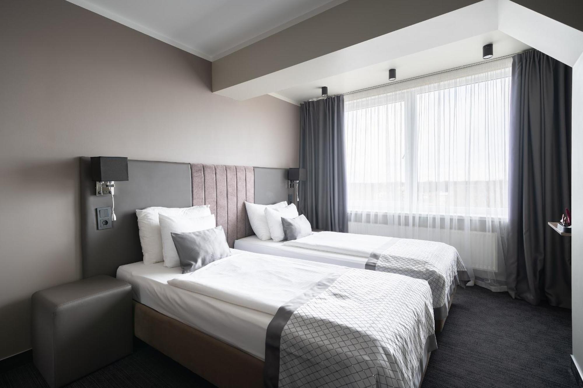 Хотел Bellevue Park With Free Parking 4*